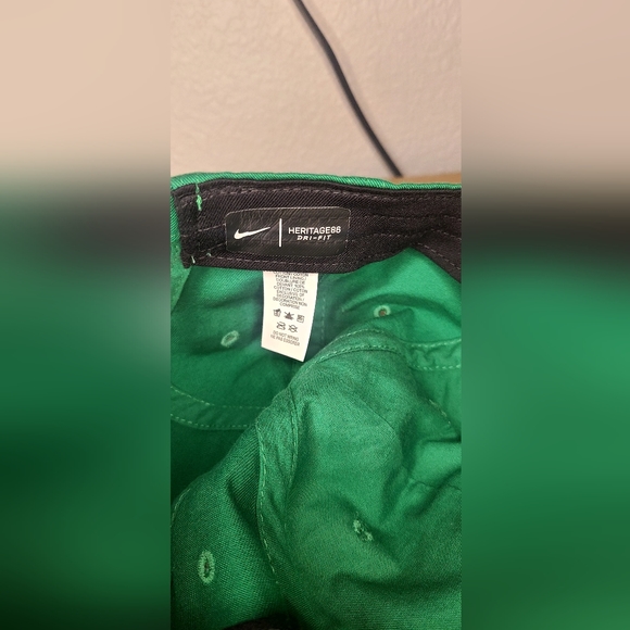 Nike Oregon Ducks hat - Picture 5 of 5